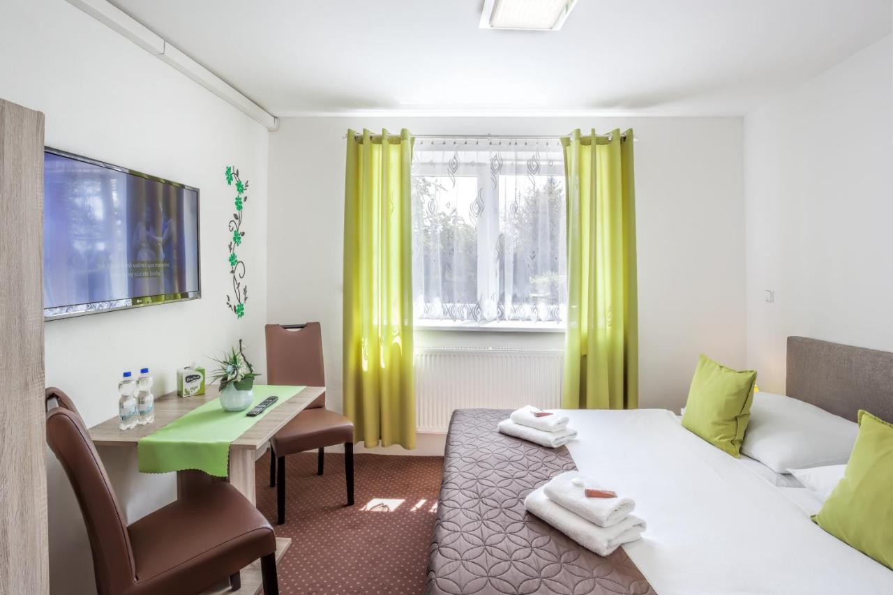 Elendris - Ubytovani U Kostela Brno Bagian luar foto